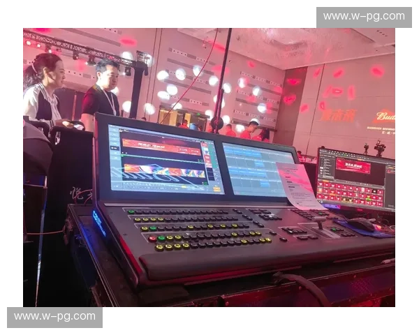 视觉之巅，操控之魂：诺瓦VS7如何成为顶级舞台的“全能指挥官”？